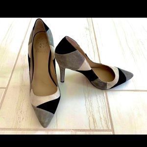8.5 Vince Camuto Pumps